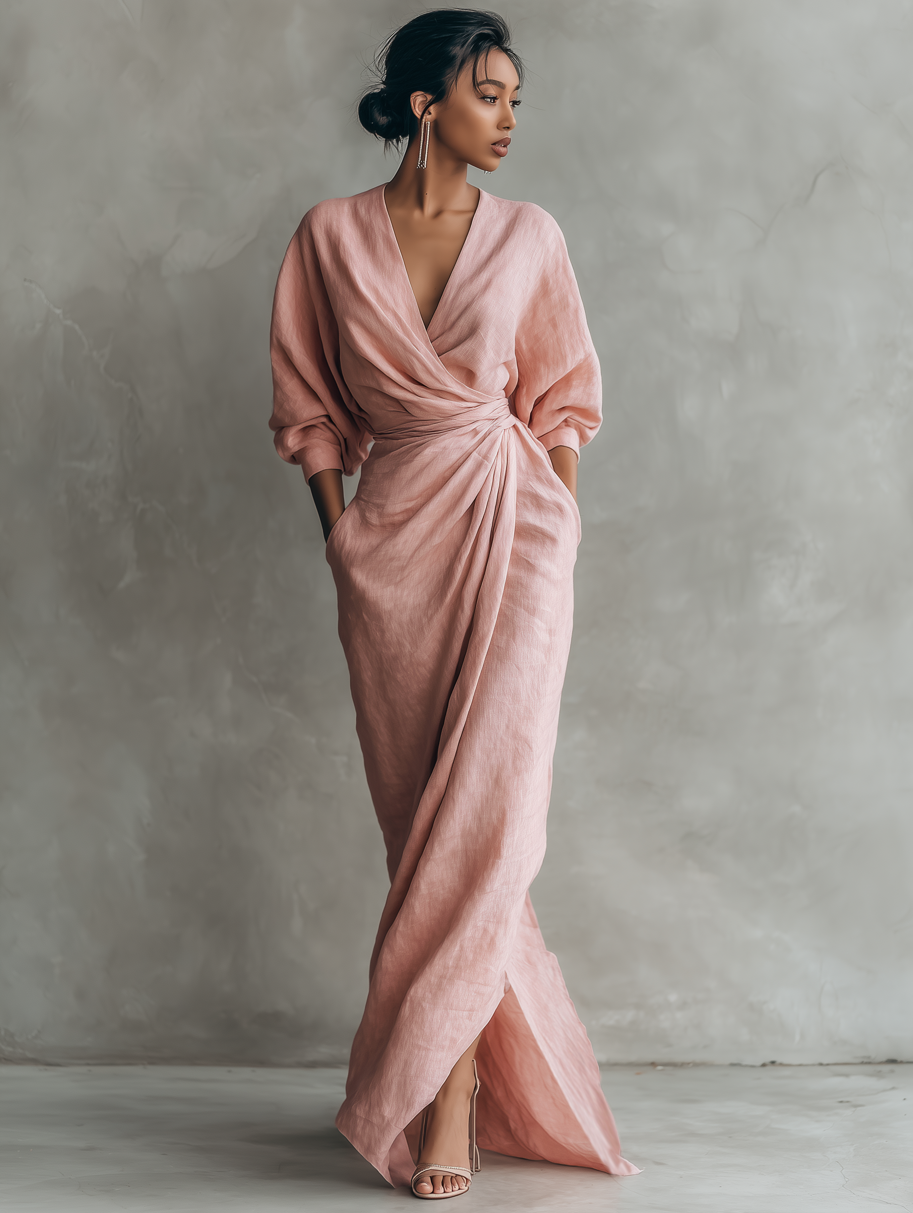 Women's  Pink Minimalist V-neck Maxi Dress