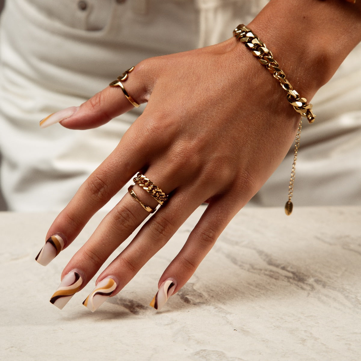Curb Link Ring